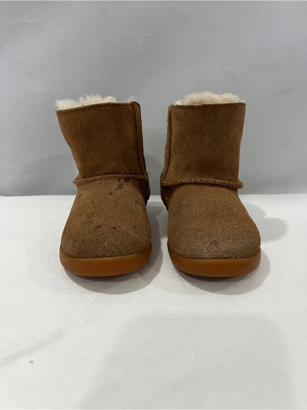 UGG Kids Keelan Boots Size 9 Brown WOOL blend Lining